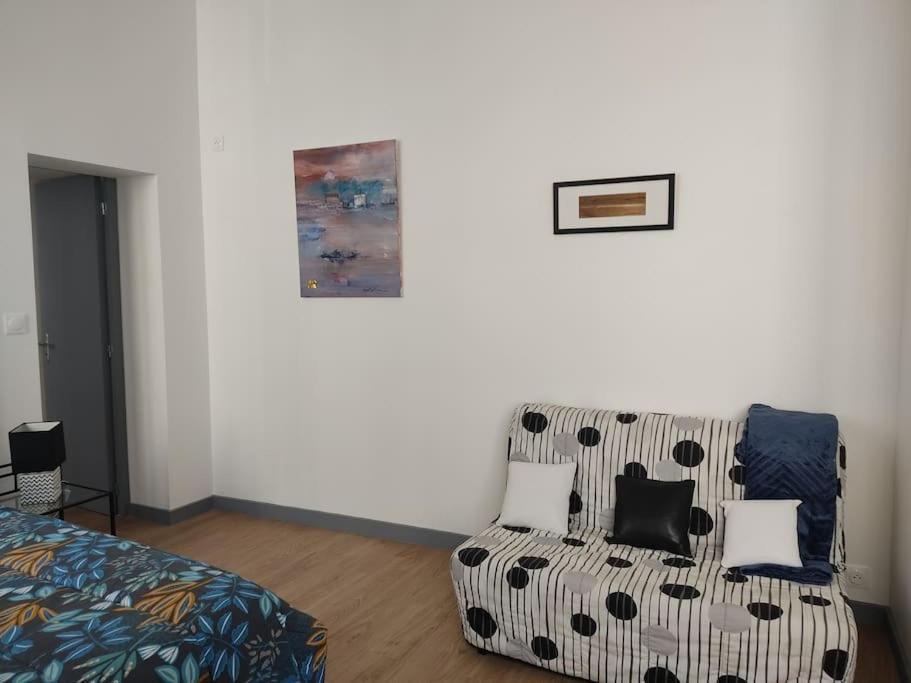 Appartement Avec Parking Prive Сомюр Экстерьер фото